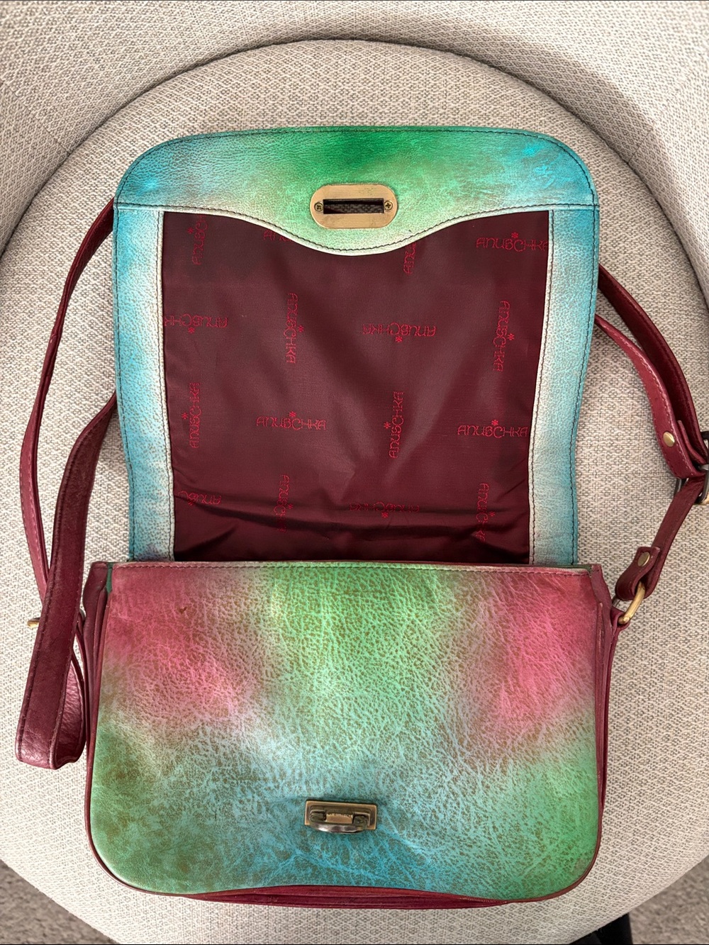 Anuschka Hand-Painted Leather Floral Crossbody Bag - Picture 3 of 6